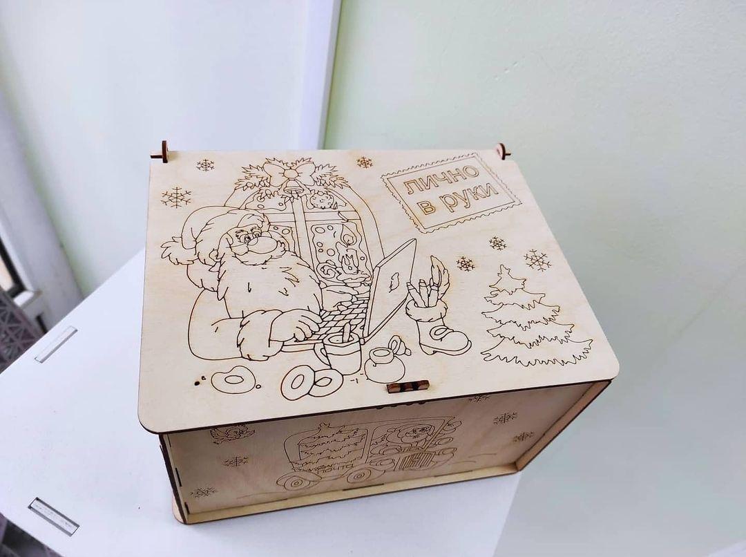 Деревянная коробка / шкатулка от деда Мороза - фото 1 - id-p99804267