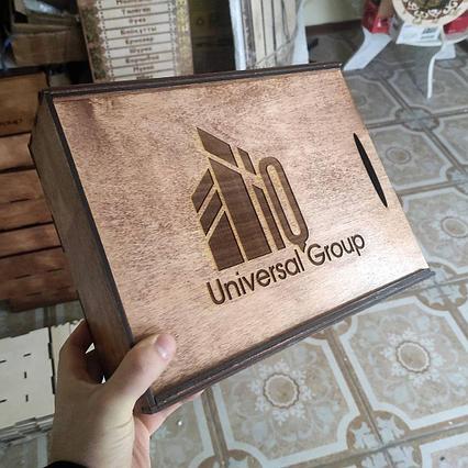 Коробка с логотипом из фанеры на заказ