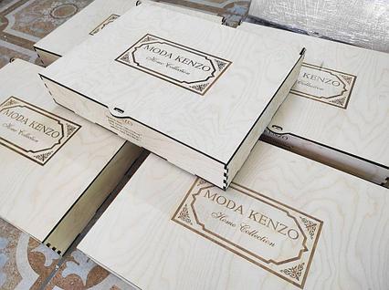 Фанерная коробка с брендом компании на заказ