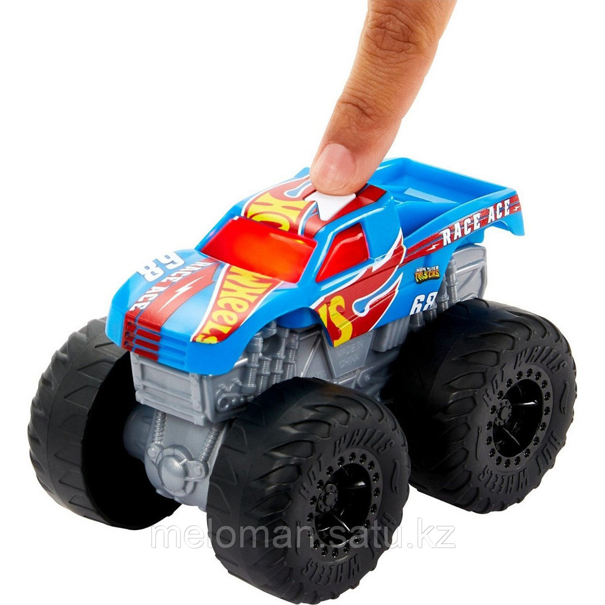 Hot Wheels: Monster Trucks. 1:43 машина со светом и звуком - Race Ace - фото 5 - id-p99923011