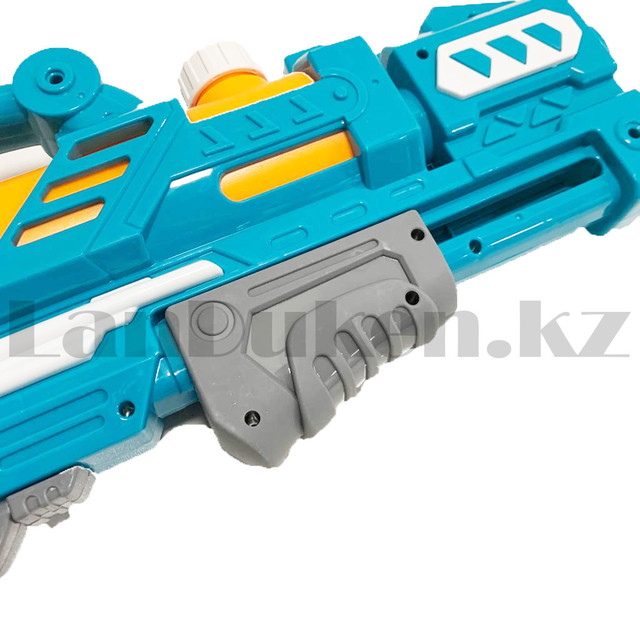 Водные пистолеты