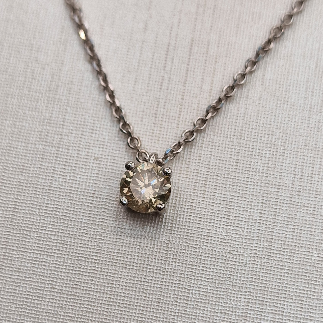 Колье с бриллиантом 0.564Ct I2/M, VG-Cut 45cм