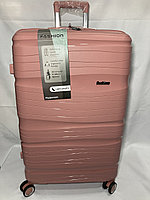 Большой пластиковый дорожный чемодан на 4-х колесах. Высота 75 см, ширина 47 см, глубина 28 см., фото 1
