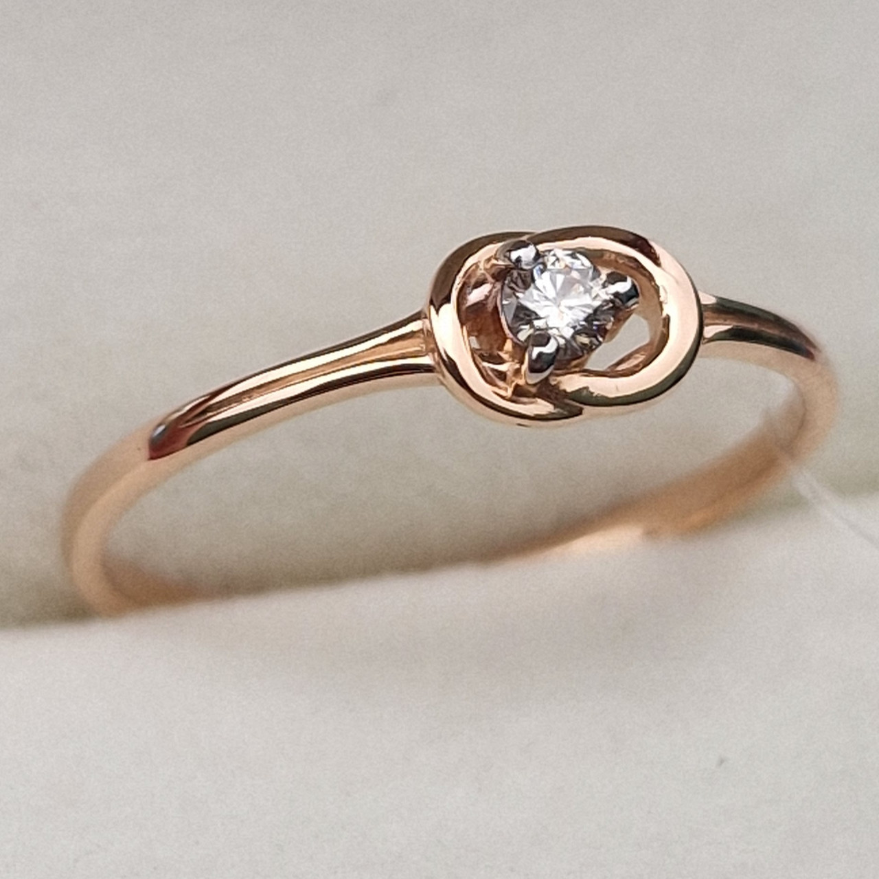 Золотое кольцо с бриллиантами 0.057Сt VS2/J, VG - Cut