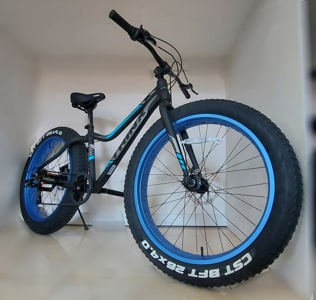 Четкий велосипед - фэтбайк "Trinx" T106. 26"x4.0. Толстый Велосипед. Fatbike.