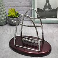 Маятник Ньютона (шары Ньютона) овальные 23 на 26 см 6006