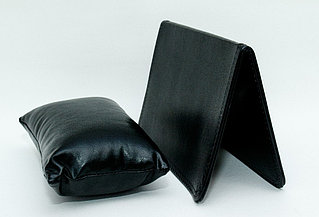 Подлокотник  для маникюра 23*14см с ковриком 29*37 см