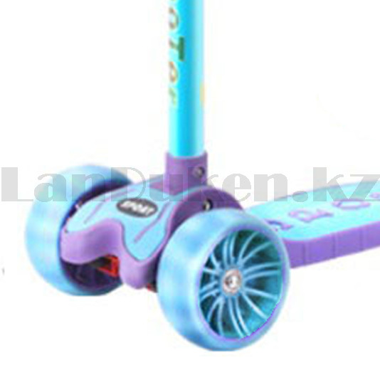 Детский самокат трехколесный складной с LED подсветкой колес с регулируемой ручкой Sport scooter голубой - фото 4 - id-p89031179