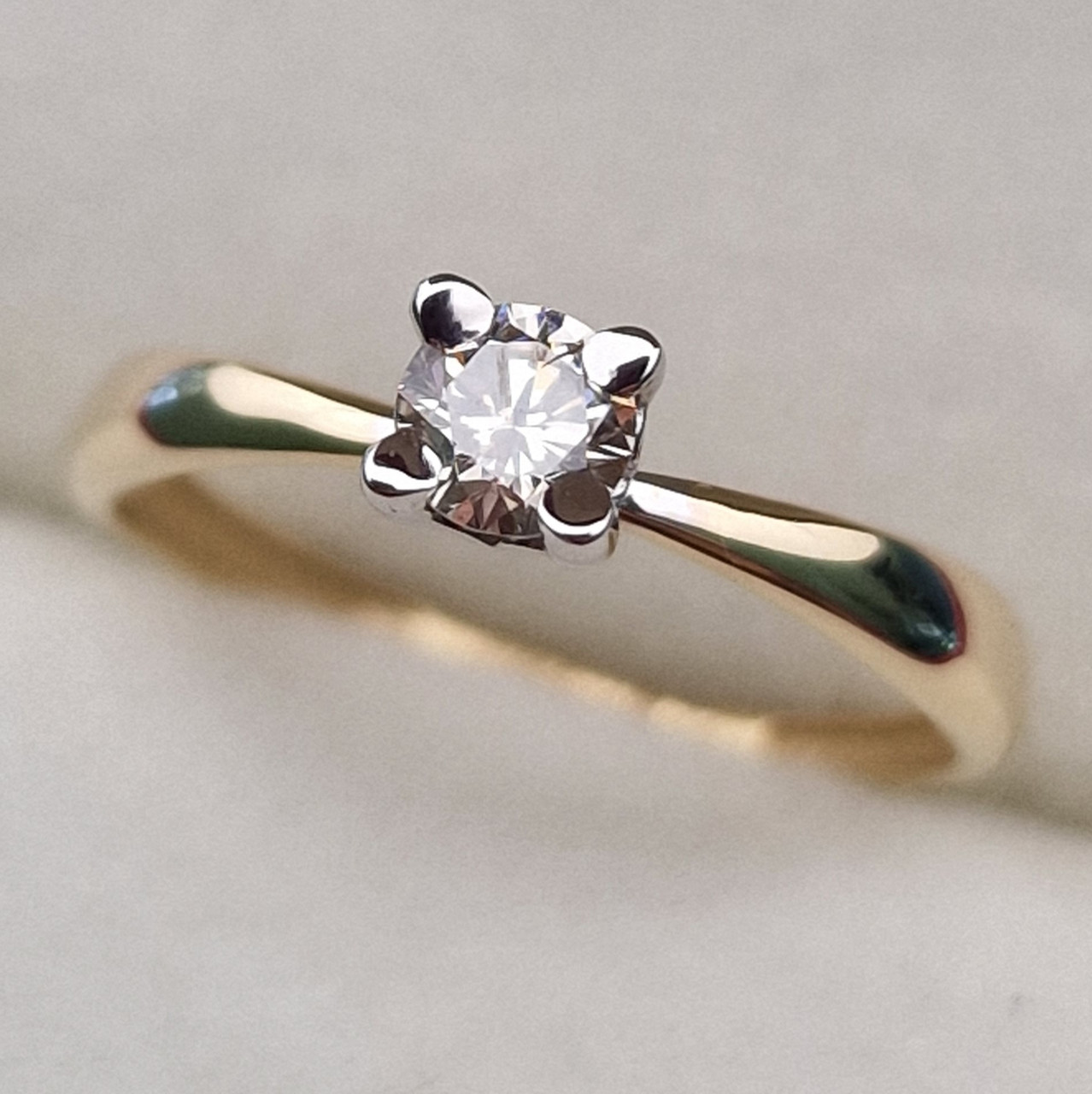 Золотое кольцо с бриллиантами 0.185Сt VS2/M, VG - Cut