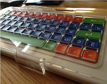 Клавиатура адаптированная с крупными кнопками + пластиковая накладка, разделяющая клавиши, беспроводная