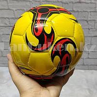 Детский футбольный мяч d 19 см желтый