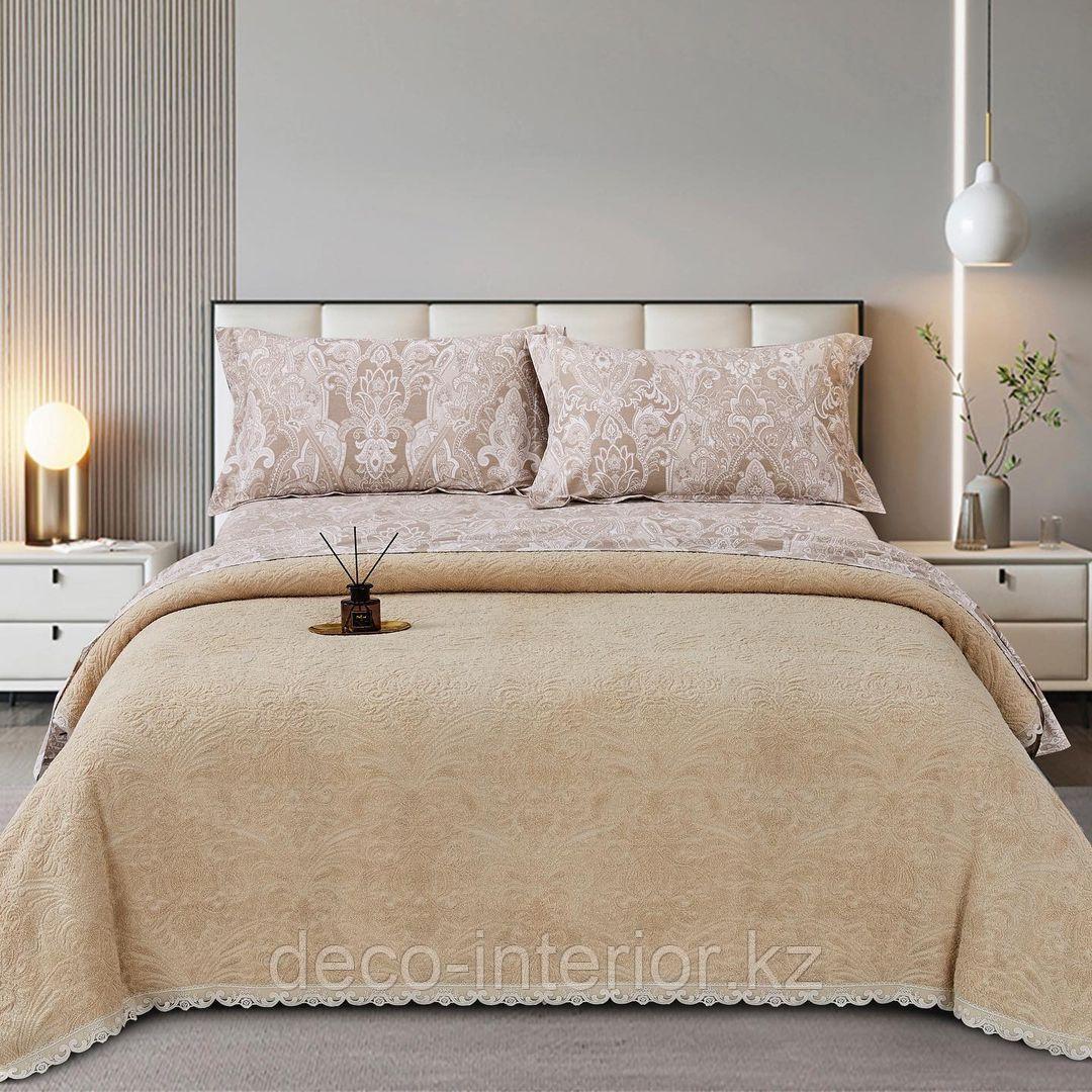 Комплект постельного белья двуспальный: махровое покрывало-плед и простынь с наволочками из хлопка - фото 2 - id-p100390490