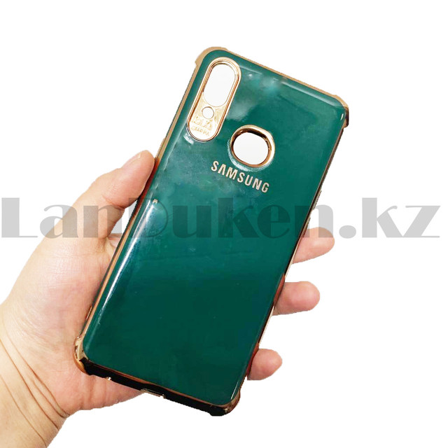 CHekhol dlya smartfona Samsung A8 2018 print raznocvetnaya devushka s ochkami v forme serdca