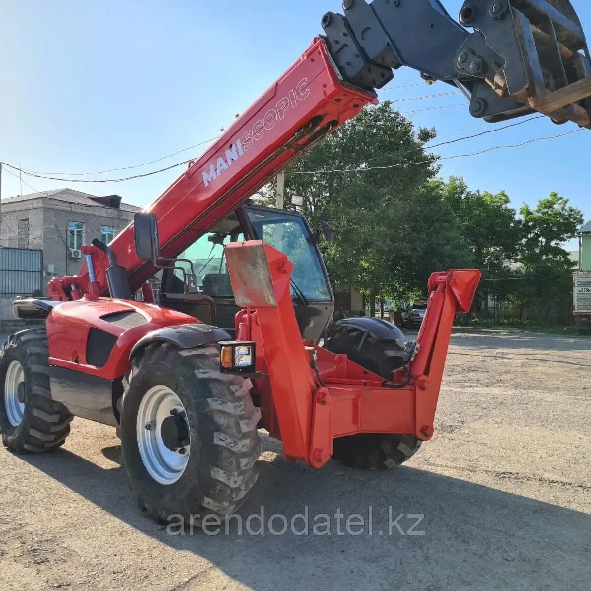 Телескопический погрузчик Manitou MT 1740 Маниту - фото 3 - id-p46208065