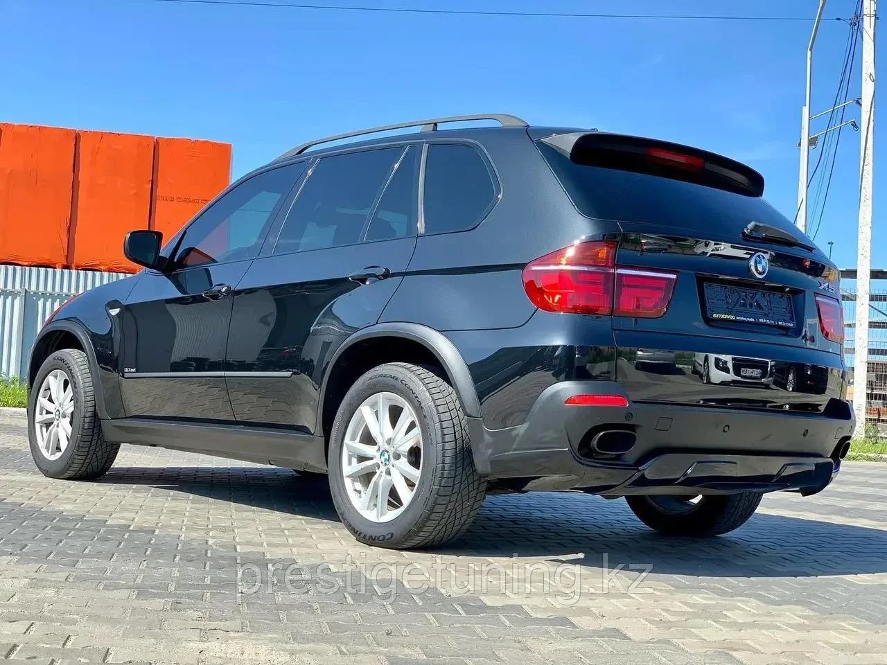 Аэродинамический обвес на BMW X5 (E70) 2006-10 (Дорестайлинг) стиль Perfomance - фото 6 - id-p100485847