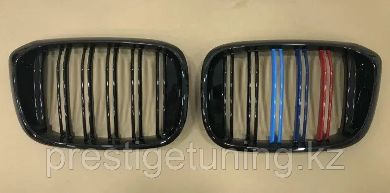 Решетка радиатора на BMW X4 (G02) 2018-21 тюнинг ноздри дизайн M (Черный цвет+ M Color)