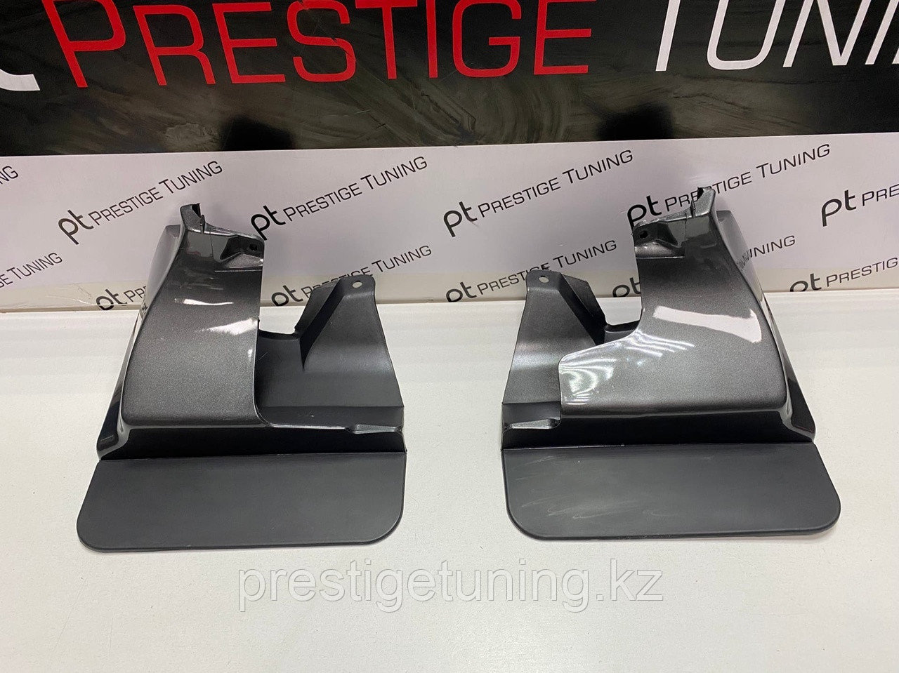 Брызговики передние (крашенные) на Land Cruiser Prado 120 2003-09, фото 1