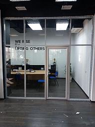 Варианты использования офисных перегородок