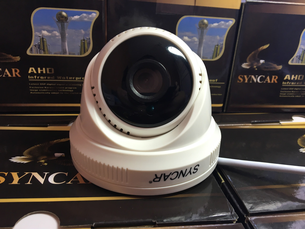 Купольная AHD камера SYNCAR SC-809m 1mp-720p