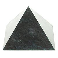 Пирамида 5х5х4,5 см камень змеевик 113850
