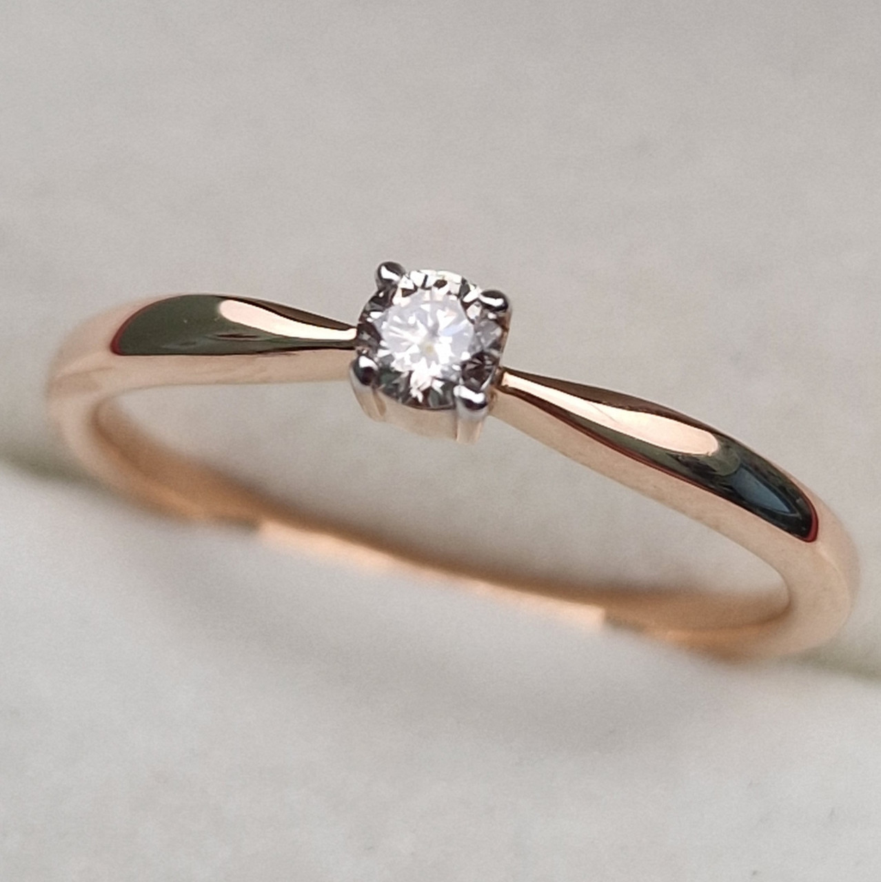 Золотое кольцо с бриллиантами 0.105Сt VS2/L, VG - Cut