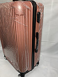 Большой пластиковый дорожный чемодан на 4-х колесах "Longstar". Высота 74 см, ширина 47 см, глубина 29 см., фото 2