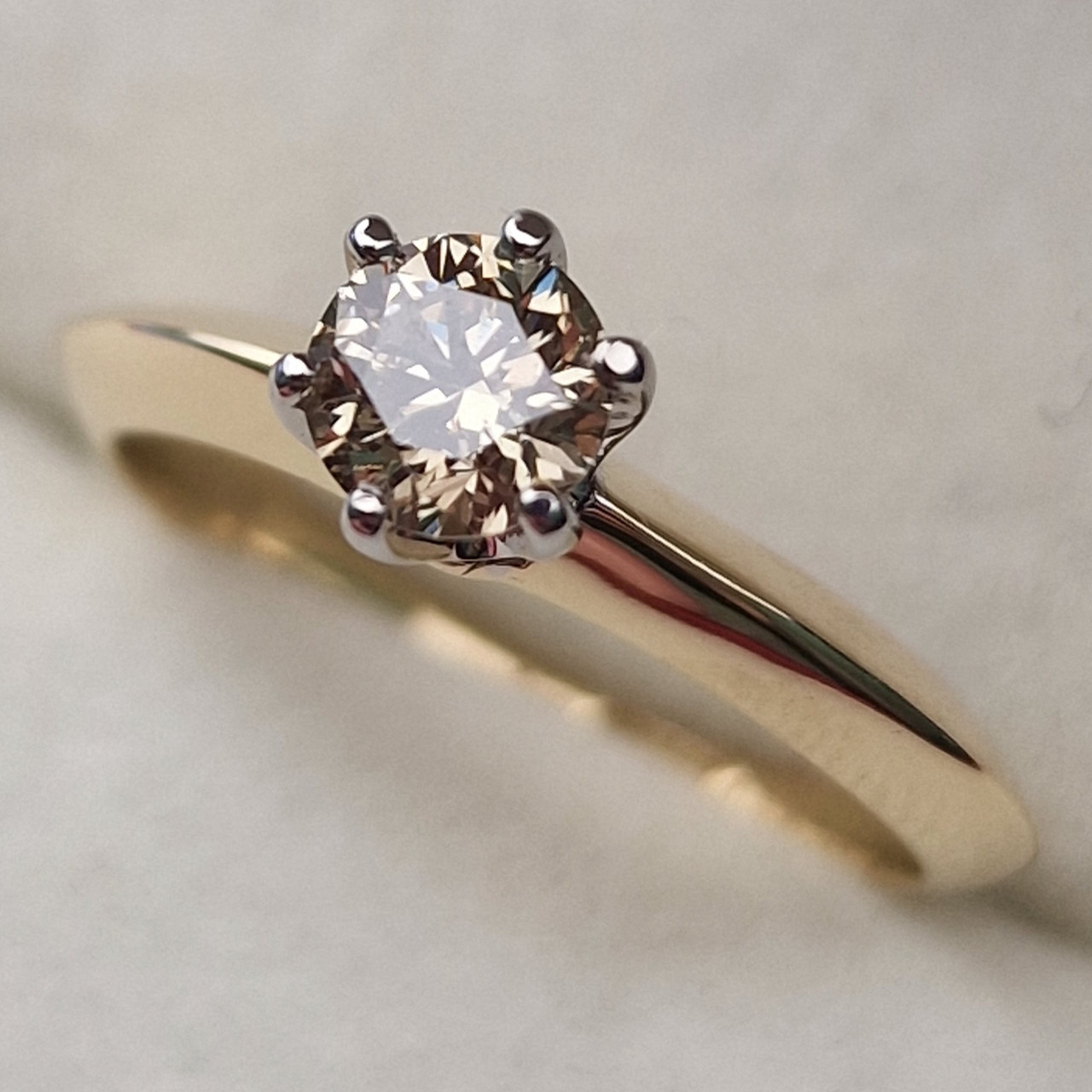 Золотое кольцо с бриллиантом 0,482Сt VVS1/N VG-Cut