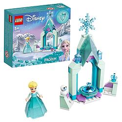 Lego Disney Princess Двор замка Эльзы 43199