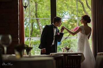 Как организовать свадебную фотопрогулку? Узнайте советы экспертов!