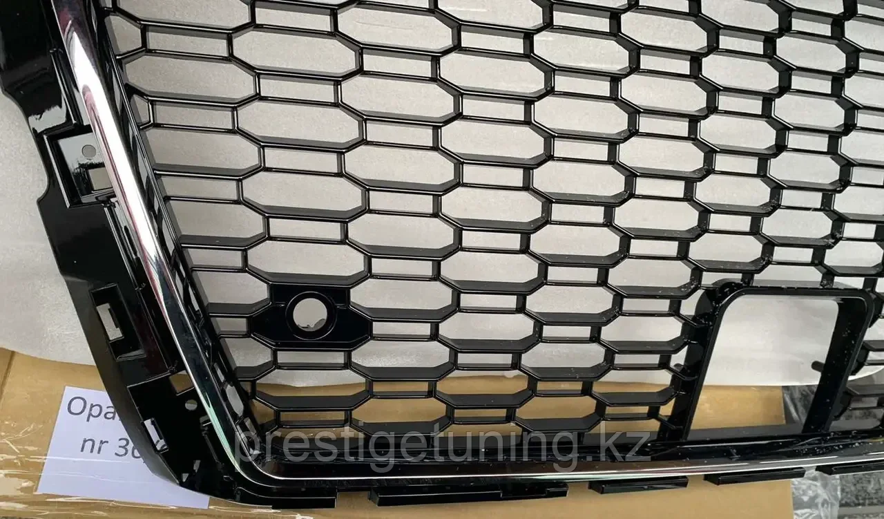 Решетка радиатора на Audi A3 (8V) 2016-20 стиль RS3 (Хром рамка) под радар - фото 2 - id-p100708553