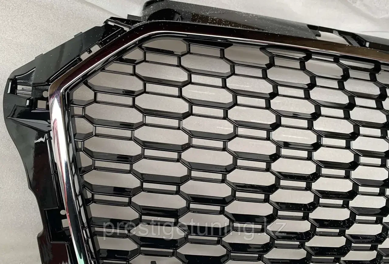 Решетка радиатора на Audi A3 (8V) 2016-20 стиль RS3 (Хром рамка) под радар - фото 5 - id-p100708553