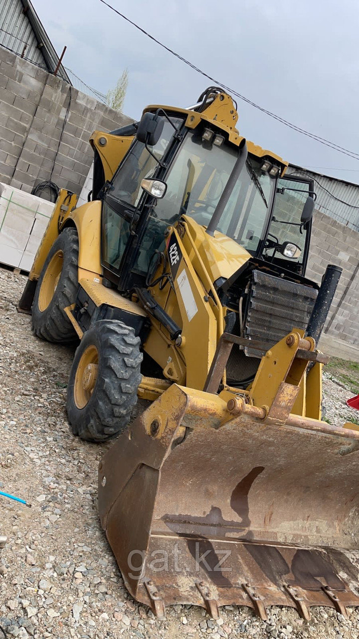 Аренда экскаватор погрузчик Caterpillar 422F, 2013г.