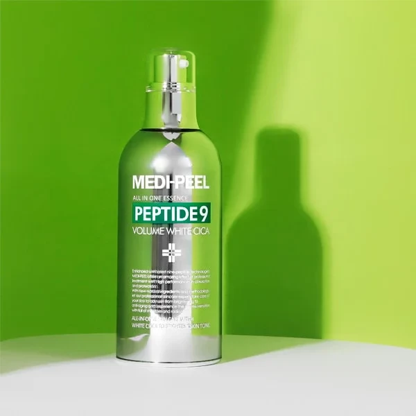 Осветляющая кислородная эссенция с центеллой  Medi-Peel Peptide 9 Volume White Cica Essence, 100мл