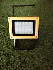 Прожектор светодиодный 20 W переносной с аккумулятором, фото 3