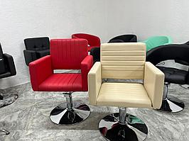 Кресло парикмахерское 032 в ассортименте на Жибек Жолы