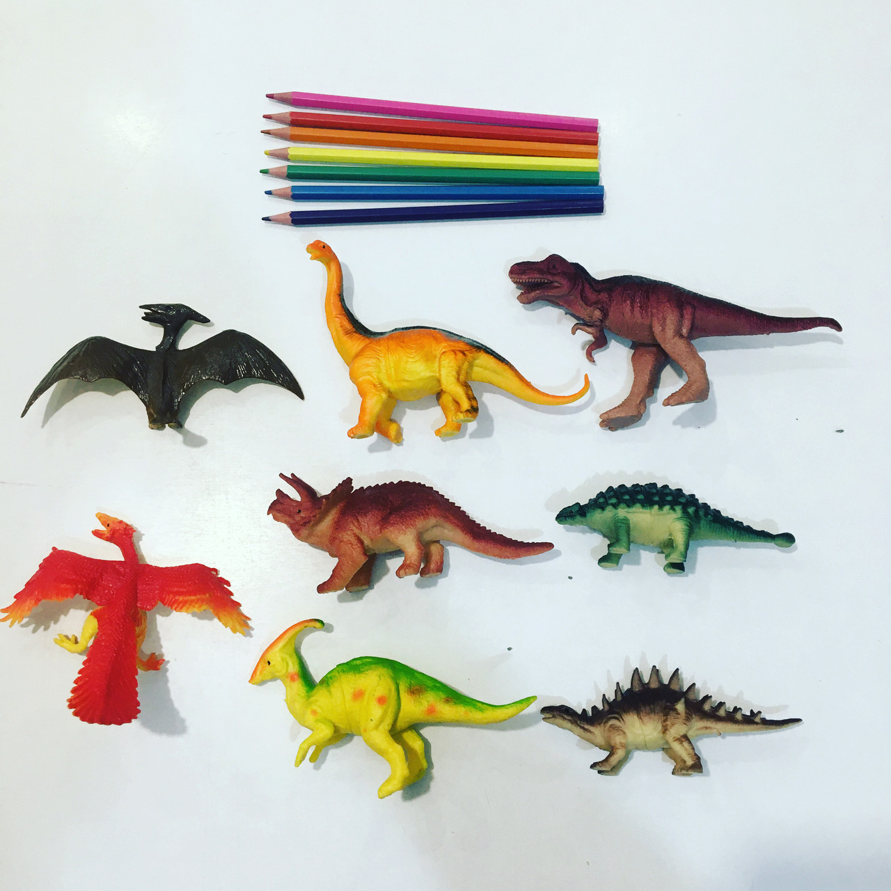 Набор из 8 резиновых динозавров