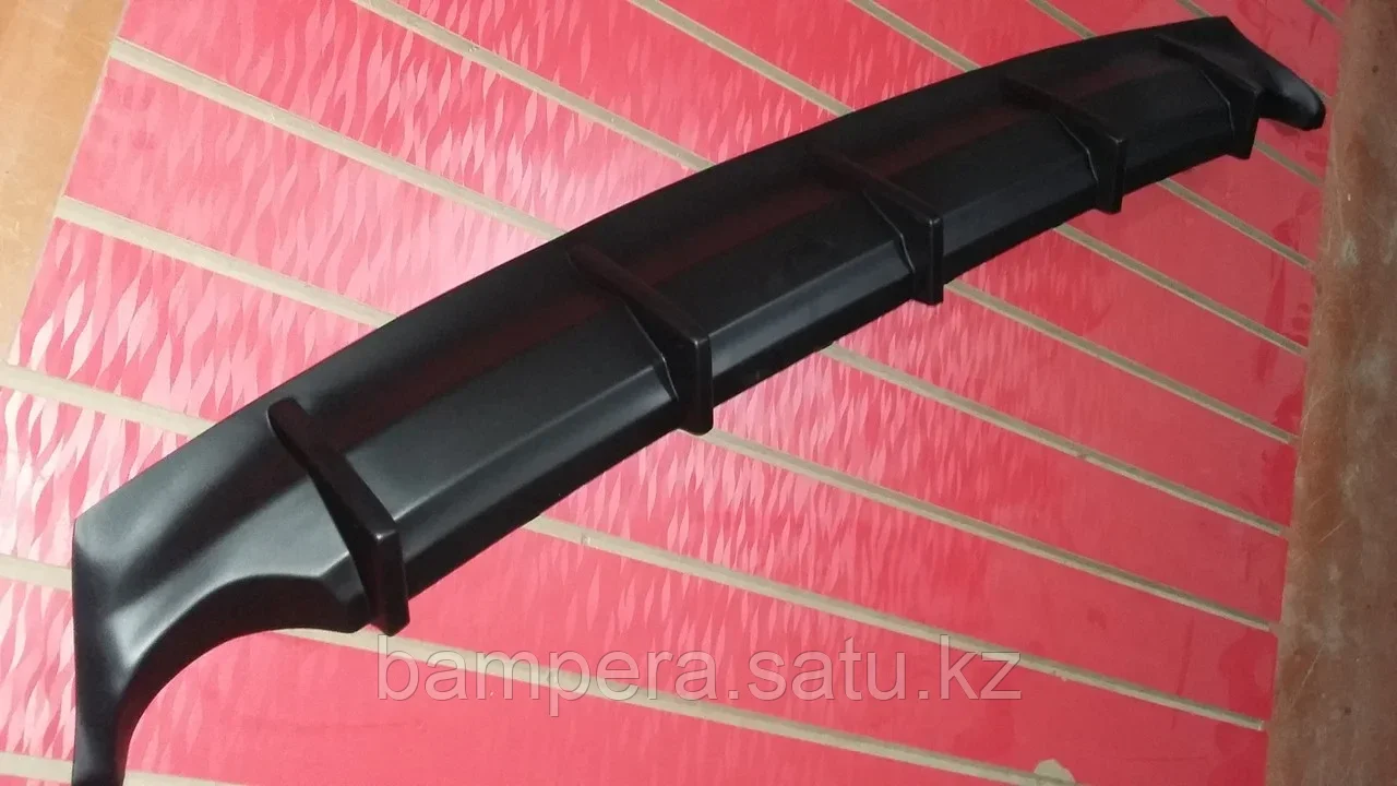Диффузор заднего бампера под раздвоенный выхлоп (пластик) для Toyota Camry V55 - фото 3 - id-p101000182