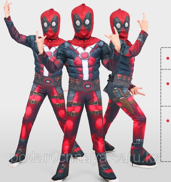 Карнавальный костюм "Дэдпул" (Deadpool) с мускулами.