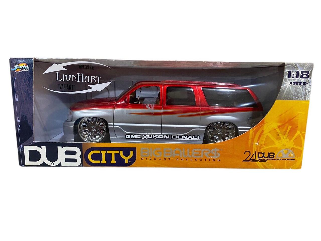 1/18 Dub City Коллекционная металлическая модель GMC Yukon Denali, красно-серебристый тюнинг - фото 1 - id-p101073822