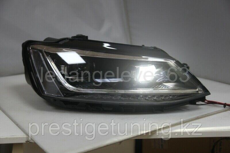 Передние фары на VW Jetta 2012-18 (VI) тюнинг - фото 4 - id-p101082730