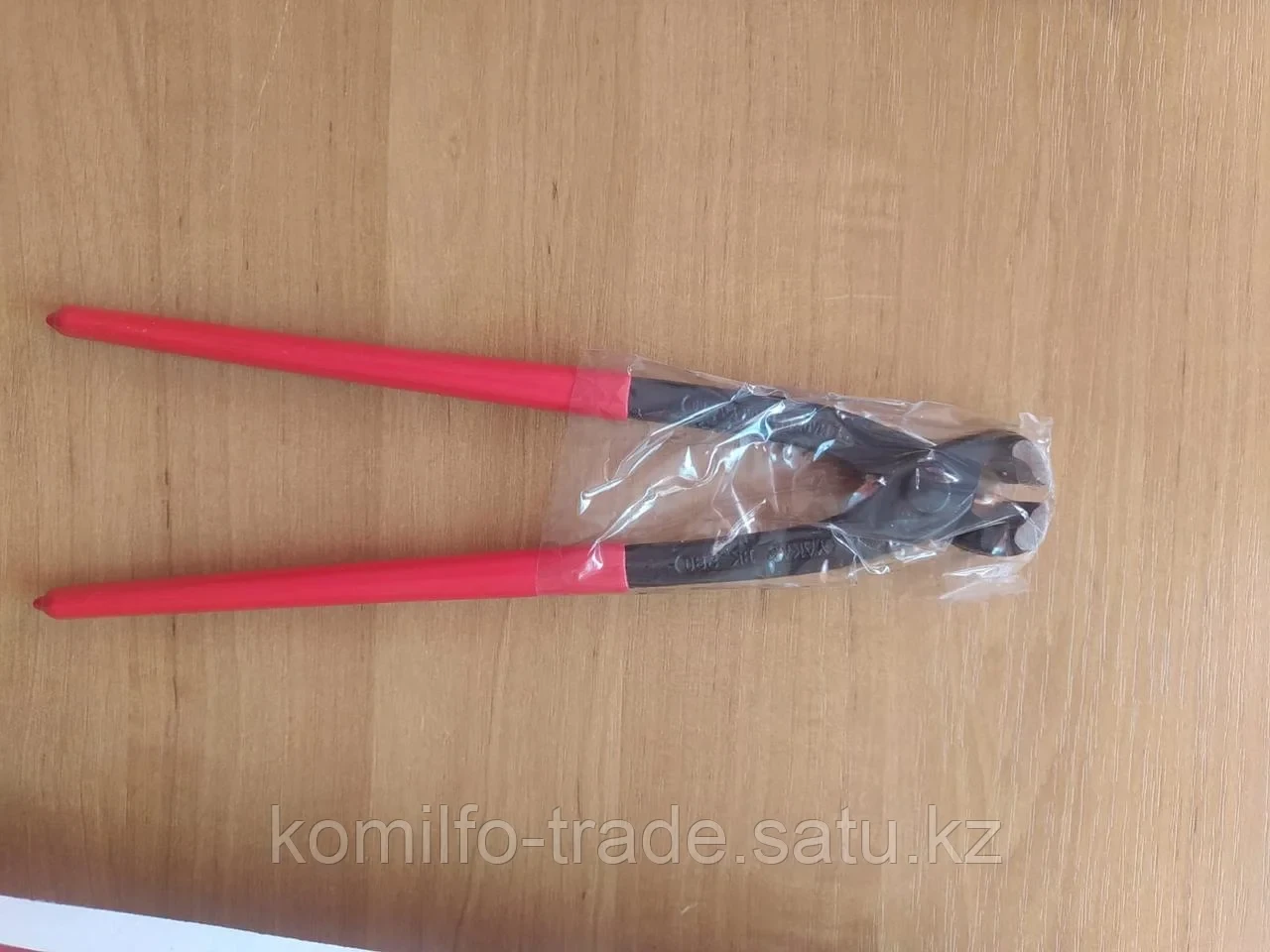КЛЕЩИ YAKAR