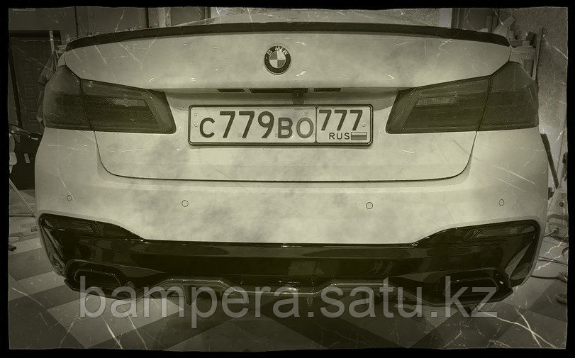 Диффузор заднего бампера "M Perfomance" 4 клыка (пластик) для BMW 5 серии G30 2017-2020 - фото 1 - id-p101168672