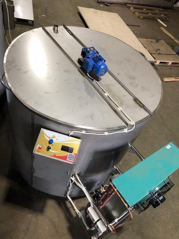 Охладитель молока открытого типа «Full tank»шайба 800л