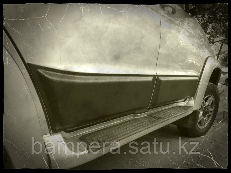 Молдинги на двери (структурный пластик) для UAZ Patriot 2005-... - фото 1 - id-p101503810