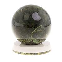 Шар Антистресс из нефрита 11 см на подставке / нефритовый шар / шар для медитаций / каменный шар / сувенир из