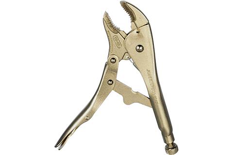 Пизканы жалауды үйретеді (онлайн көру) Желіде мас әйелді айналып өткен.