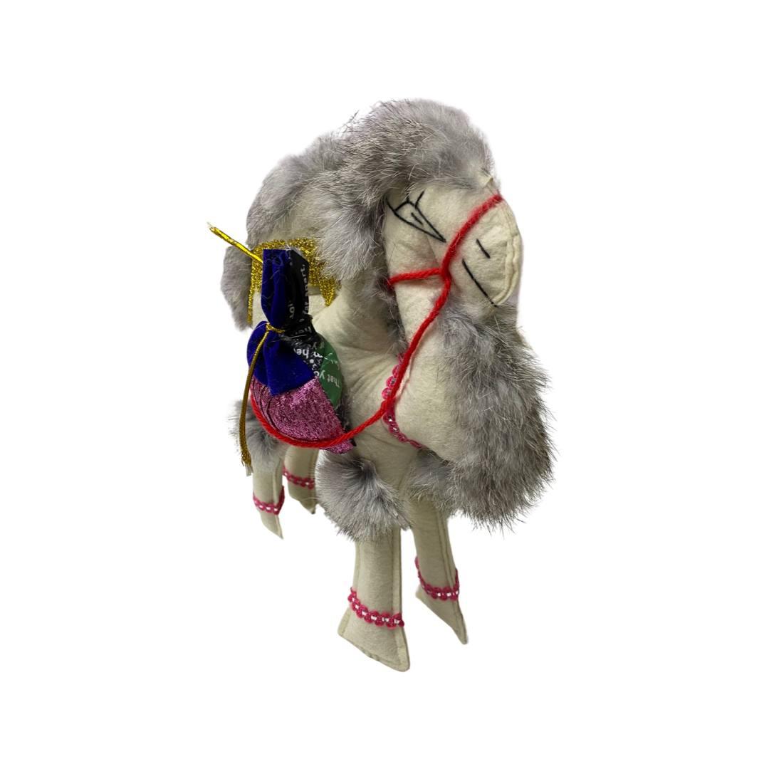 Сувенирная игрушка  "Верблюжонок с коржунами"