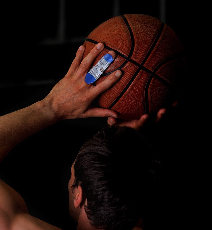 Гибкая (шина/протектор) защитная накладка на палец для баскетбола М - фото 1 - id-p101701237