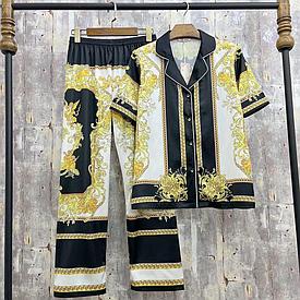 Пижама сатиновая Versace с брендовым принтом