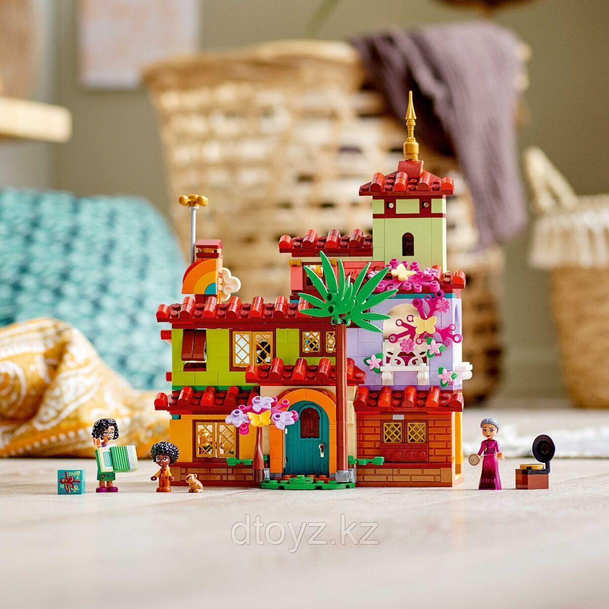 Lego Disney Princess Дом семьи Мадригал 43202 - фото 4 - id-p101718797